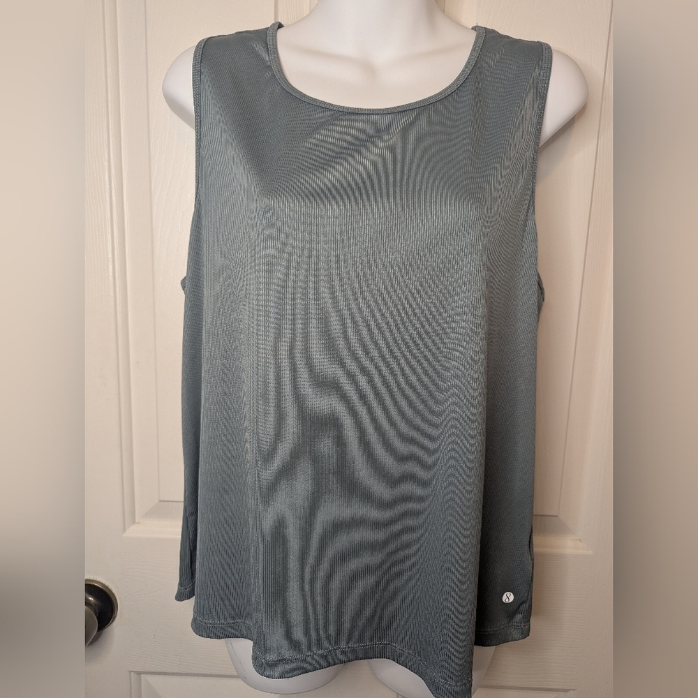 Layer 8 Trailway Rib Keyhole Back Blue/Green Athletic Tank, Size XL